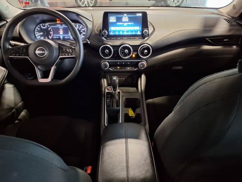 Used 2025 Nissan Sentra SV FWD image 14