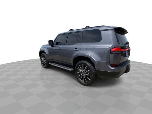 Used 2024 Lexus GX 550 w/ Accessory Package (Z1) AWD/4WD image 8