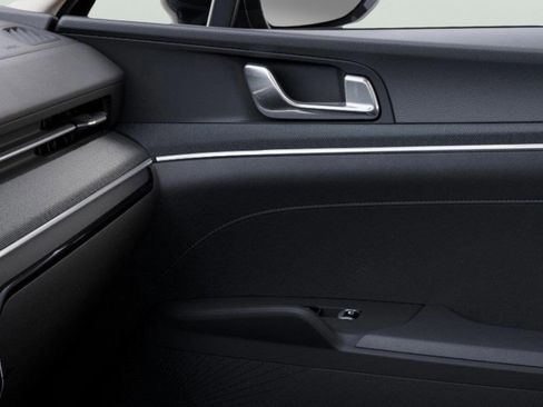 Certified 2025 Kia K5 LXS image 39