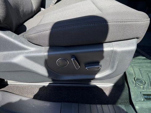 Used 2018 Ford F150 XLT AWD/4WD image 30