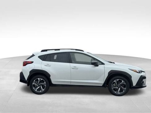 Used 2024 Subaru Crosstrek 2.0i Premium image 8