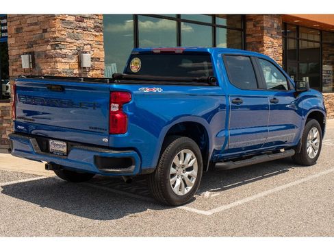 Used 2023 Chevrolet Silverado 1500 Custom w/ LPO, Dark Essentials Package AWD/4WD image 3