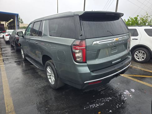 Used 2024 Chevrolet Suburban LT image 6