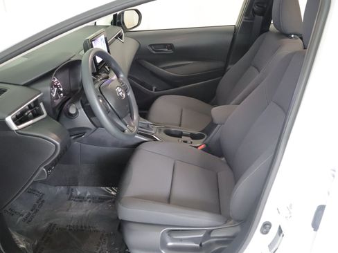 Used 2024 Toyota Corolla LE FWD image 7