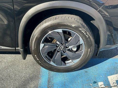 Certified 2025 Nissan Rogue SV w/ SV Premium Package image 10