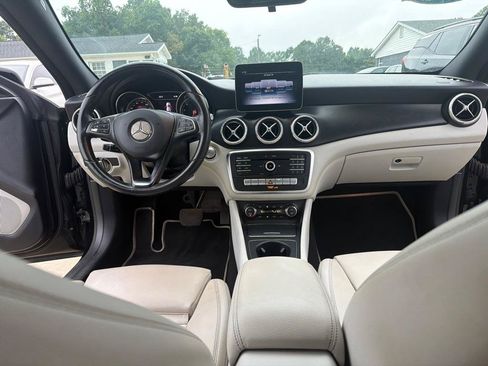 Used 2019 Mercedes-Benz CLA 250 image 19