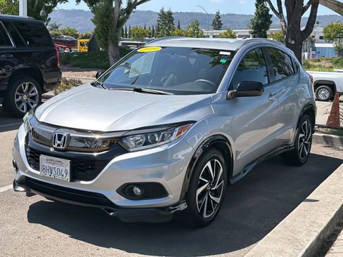 Used 2019 Honda HR-V Sport image 2