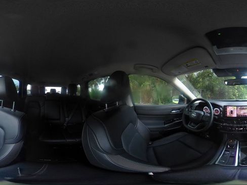Used 2026 Nissan Pathfinder SL FWD image 43