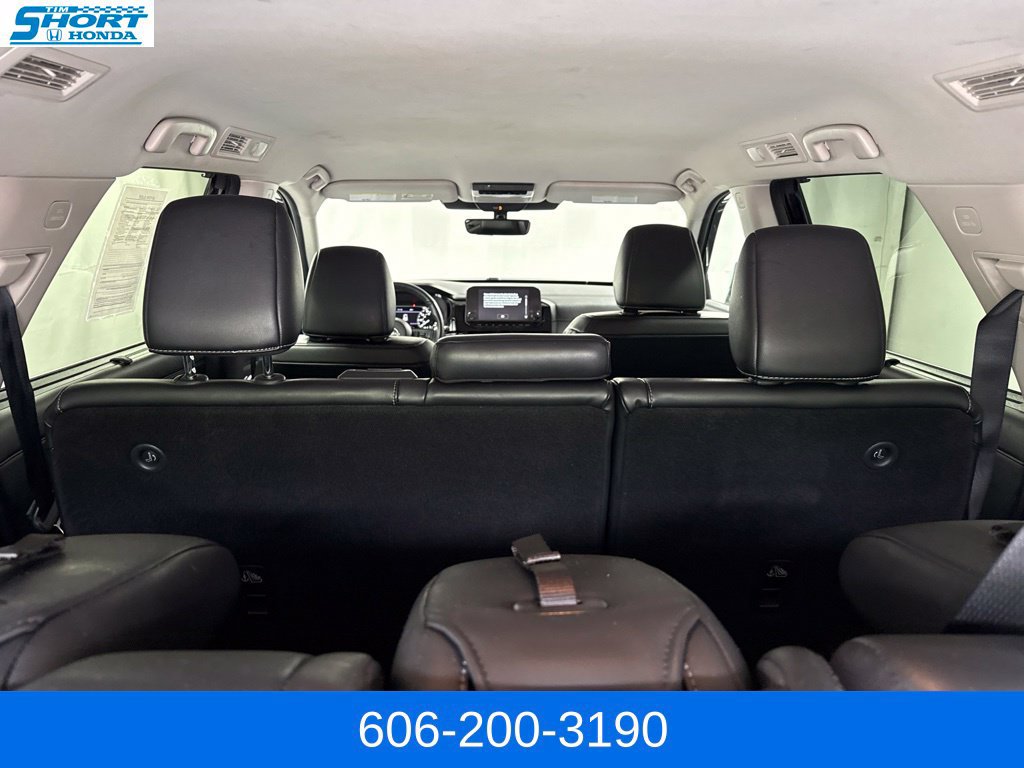 Used 2024 Nissan Pathfinder SL AWD/4WD image 12