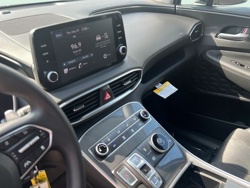 Certified 2023 Hyundai Santa Fe SE FWD image 11