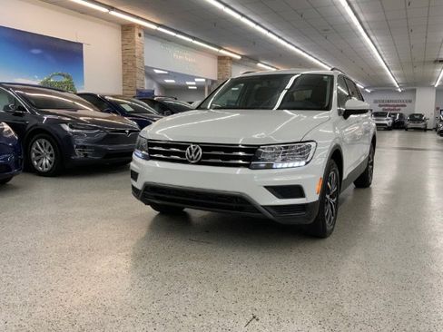 Used 2021 Volkswagen Tiguan S image 40