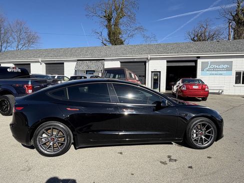 Used 2021 Tesla Model 3 Standard Range Plus image 5