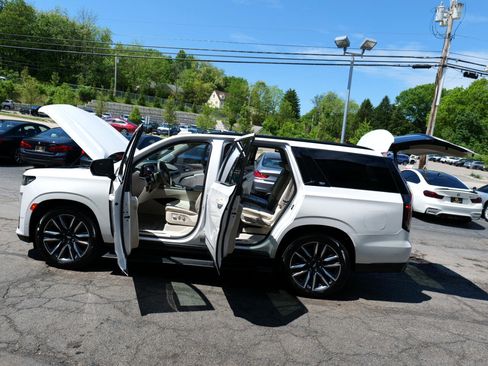 Used 2021 Cadillac Escalade Sport Platinum image 67