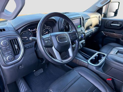 Used 2022 GMC Sierra 2500 Denali w/ Denali Ultimate Package image 24