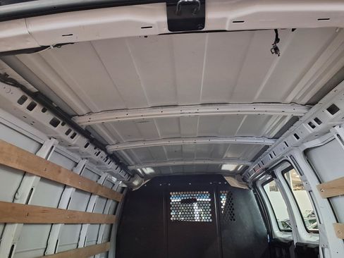 Used 2025 GMC Savana 2500 w/ Driver Convenience Package RWD image 10