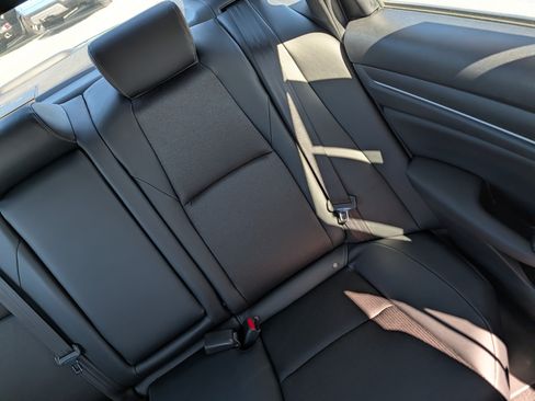 Used 2022 Honda Accord Sport image 14