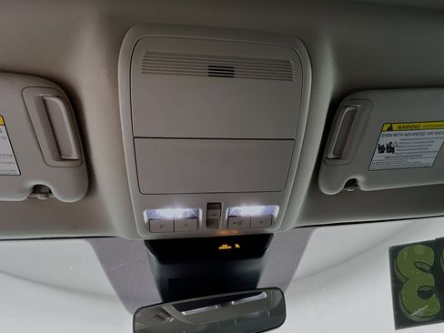 Used 2023 MAZDA CX-50 2.5 S w/ Preferred Plus Pkg image 21