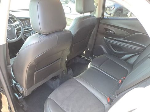 Used 2022 Buick Encore Preferred w/ Safety Package image 11