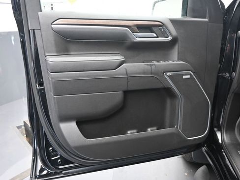 Used 2023 Chevrolet Silverado 1500 RST image 23