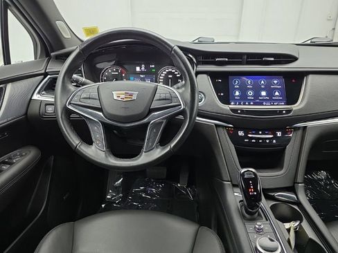 Used 2022 Cadillac XT5 Premium Luxury AWD/4WD image 12