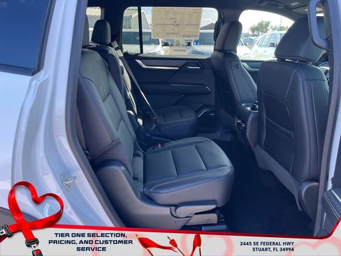 New 2026 GMC Acadia Elevation w/ Elevation Premium Package image 17