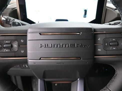 New 2025 GMC Hummer EV 2X w/ LPO, Sport Package image 32