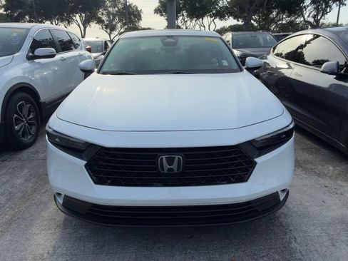 Certified 2023 Honda Accord EX image 3