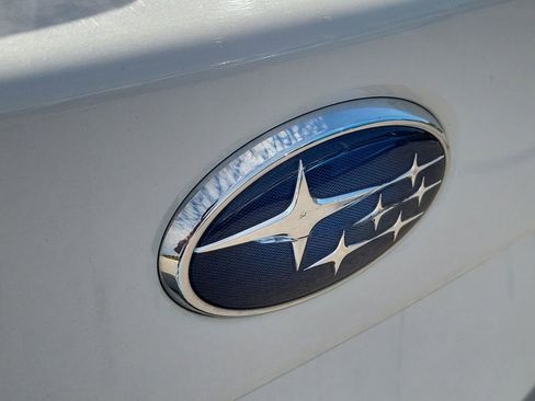 Used 2017 Subaru Outback 2.5i Premium image 15