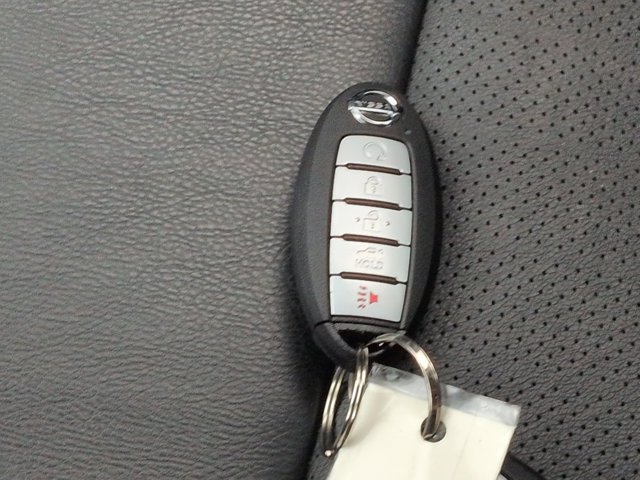 Used 2022 Nissan Maxima SV w/ Floor Mat Group FWD image 29