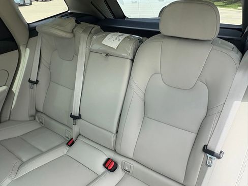 New 2026 Volvo XC60 B5 Ultra w/ Protection Package Premier AWD/4WD image 22