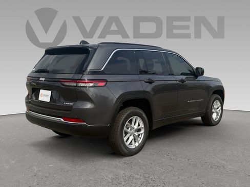 New 2026 Jeep Grand Cherokee Laredo X RWD image 18