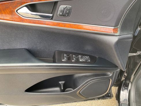 Used 2018 Lincoln MKX Select w/ Select Plus Package image 11