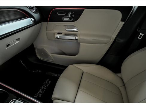 Certified 2026 Mercedes-Benz GLB 250 GLB 250 4MATIC image 23