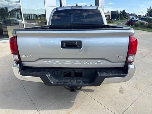 Used 2023 Toyota Tacoma SR5 AWD/4WD image 7