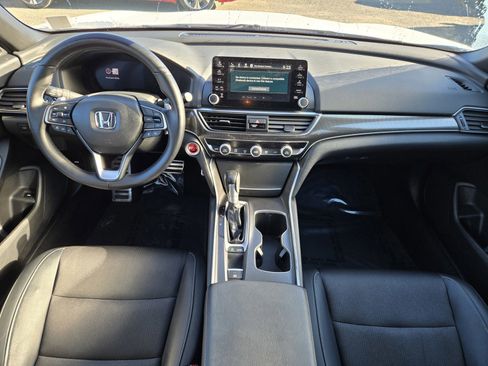 Used 2018 Honda Accord Sport image 12