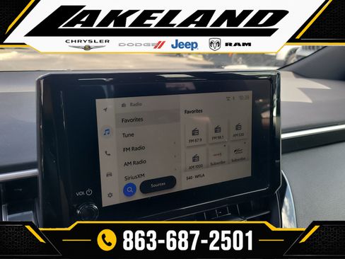 Used 2025 Toyota Corolla SE FWD image 21