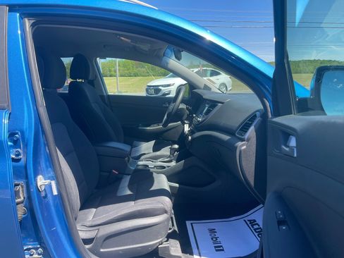 Used 2017 Hyundai Tucson SE AWD/4WD image 9