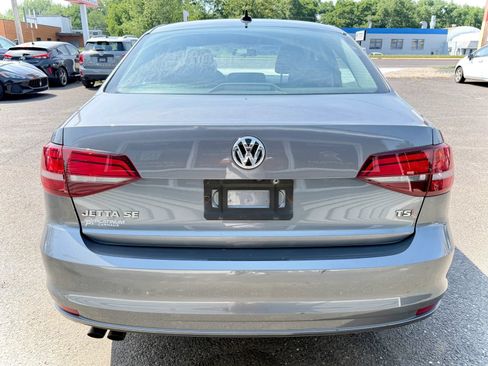 Used 2017 Volkswagen Jetta SE FWD image 18