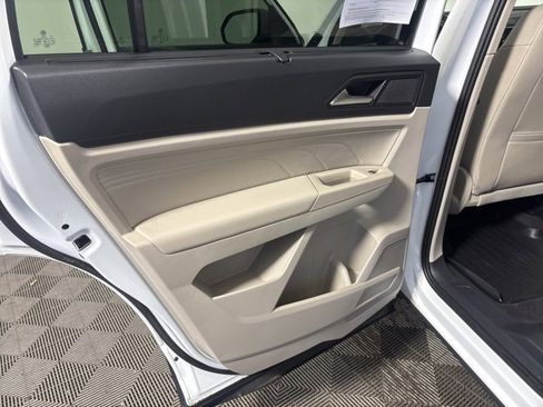 Used 2022 Volkswagen Atlas SE image 22