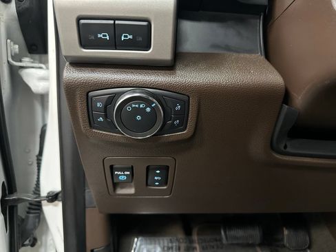 Used 2020 Ford F150 King Ranch w/ Equipment Group 601A Luxury AWD/4WD image 37