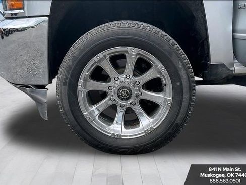 Used 2017 Chevrolet Silverado 2500 LT AWD/4WD image 30
