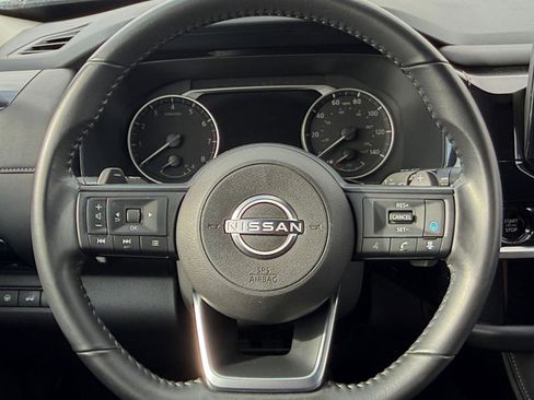 Used 2025 Nissan Pathfinder SV AWD/4WD image 29