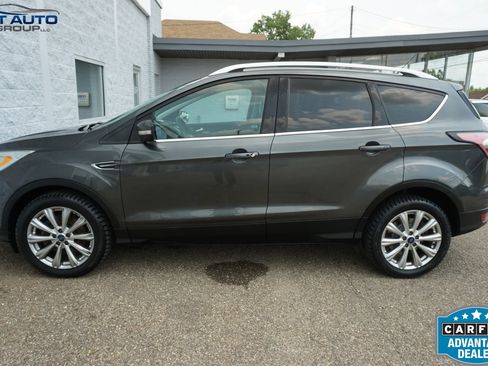 Used 2017 Ford Escape Titanium AWD/4WD image 13