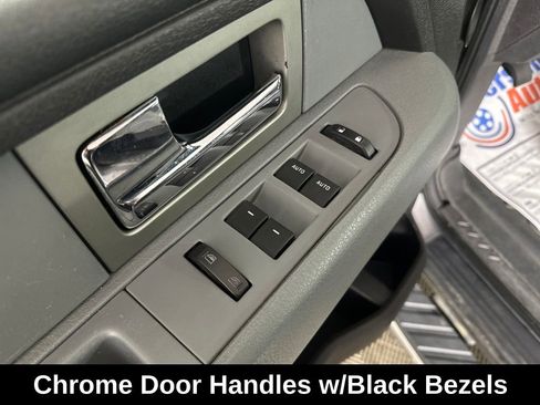 Used 2011 Ford F150 XLT w/ XLT Chrome Pkg image 16