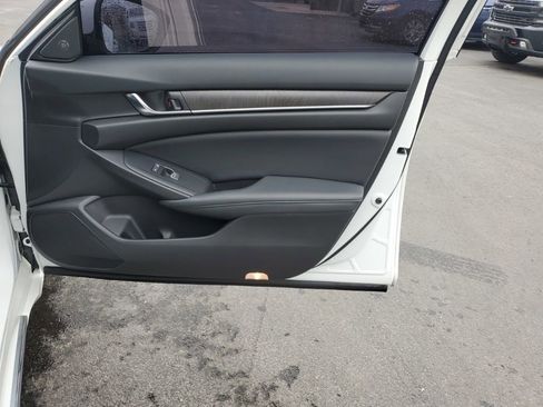 Used 2021 Honda Accord Touring image 31