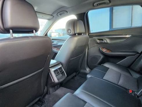 Used 2014 Chevrolet Impala LT FWD image 9