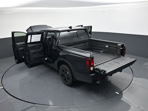Used 2026 Honda Ridgeline Black Edition image 40