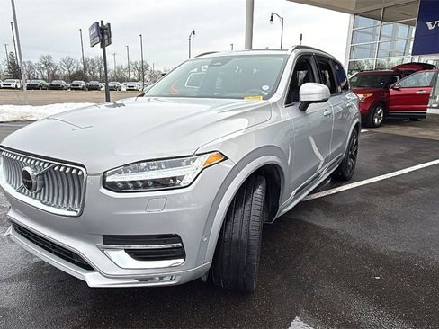 Certified 2023 Volvo XC90 B6 Plus image 6