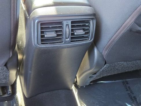 Used 2021 Nissan Rogue Sport S AWD/4WD image 17