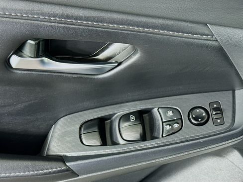 Used 2022 Nissan Sentra SV w/ Trunk Package FWD image 23